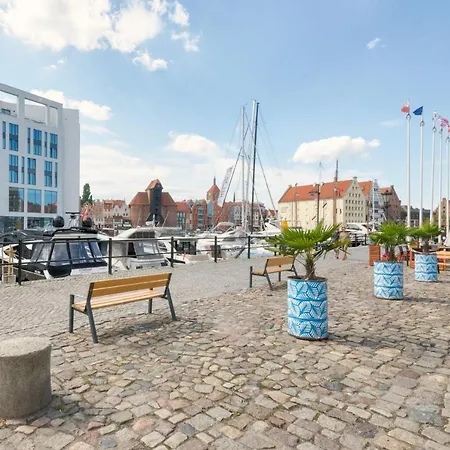 Old Town Szafarnia & By Renters Appartement