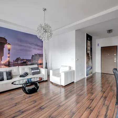 Old Town Szafarnia & By Renters 아파트