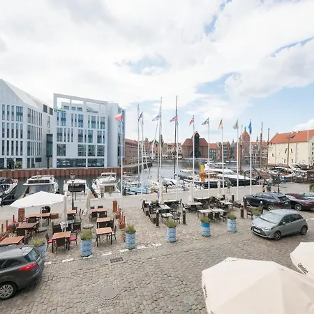 Old Town Szafarnia & By Renters *