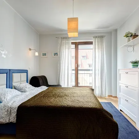 Old Town Szafarnia & By Renters *