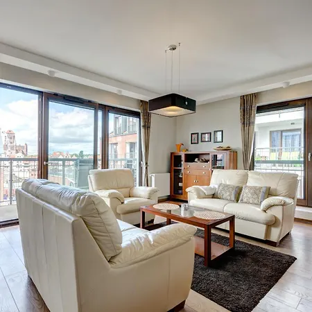 Old Town Szafarnia & By Renters Gdansk