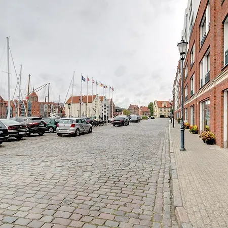 Apartment Old Town Szafarnia & By Renters Danzig