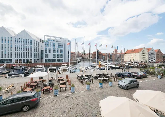 Old Town Szafarnia & By Renters *