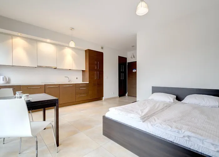 Old Town Szafarnia & By Renters Apartmán *