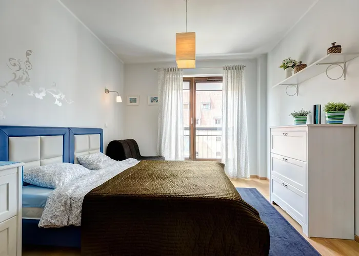 Old Town Szafarnia & By Renters *